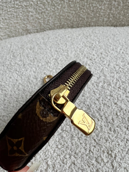 Louis Vuitton Round Coin Purse Monogram