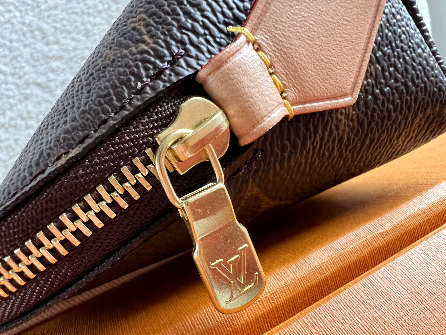 Louis Vuitton Cosmetic Pouch PM Monogram (RRP £415)