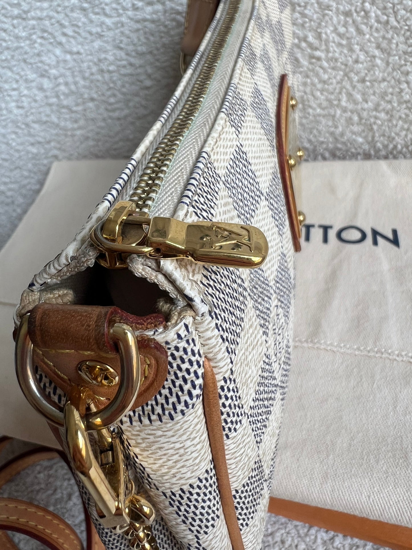 Louis Vuitton Eva Clutch Damier Azur