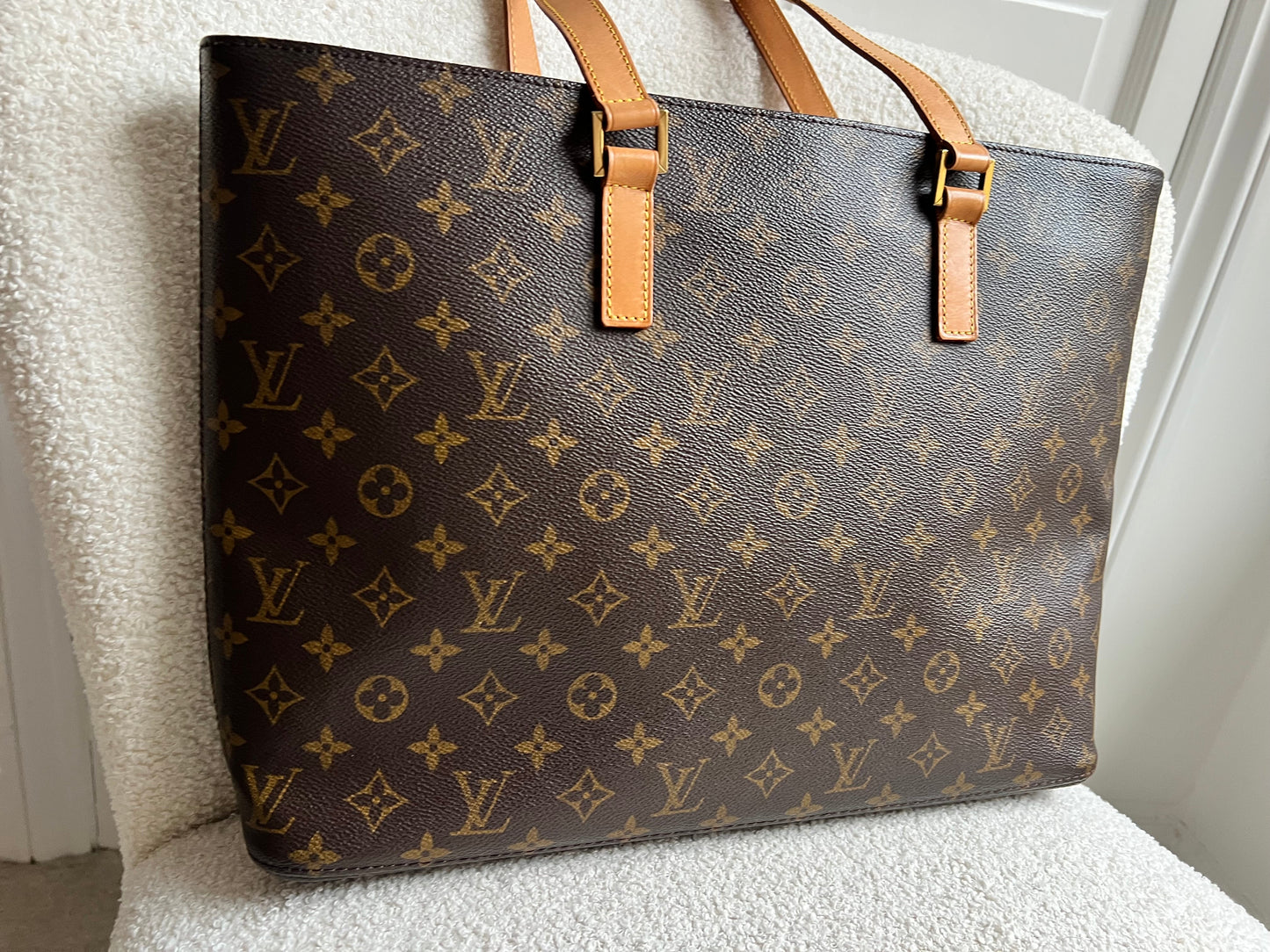 Louis Vuitton Luca Tote Monogram