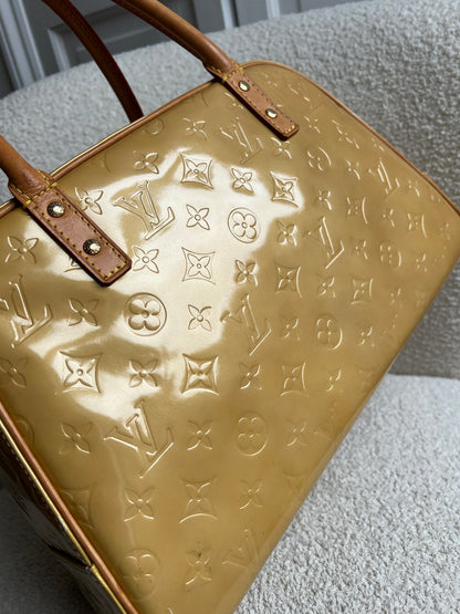Louis Vuitton Tompkins Square Bag Pearl Monogram Vernis