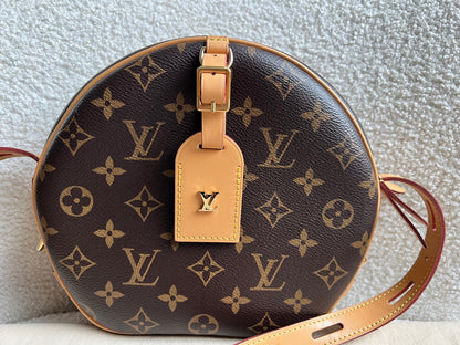 Louis Vuitton Boite Chapeau Souple MM (RRP £2320)