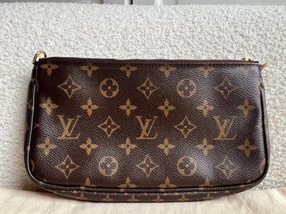 Louis Vuitton Multi Pochette Accessoires Rose Chiaro (RRP £2030)