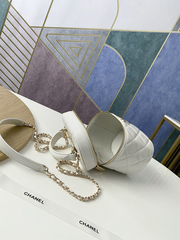 Chanel Luxury Handbag Style 514