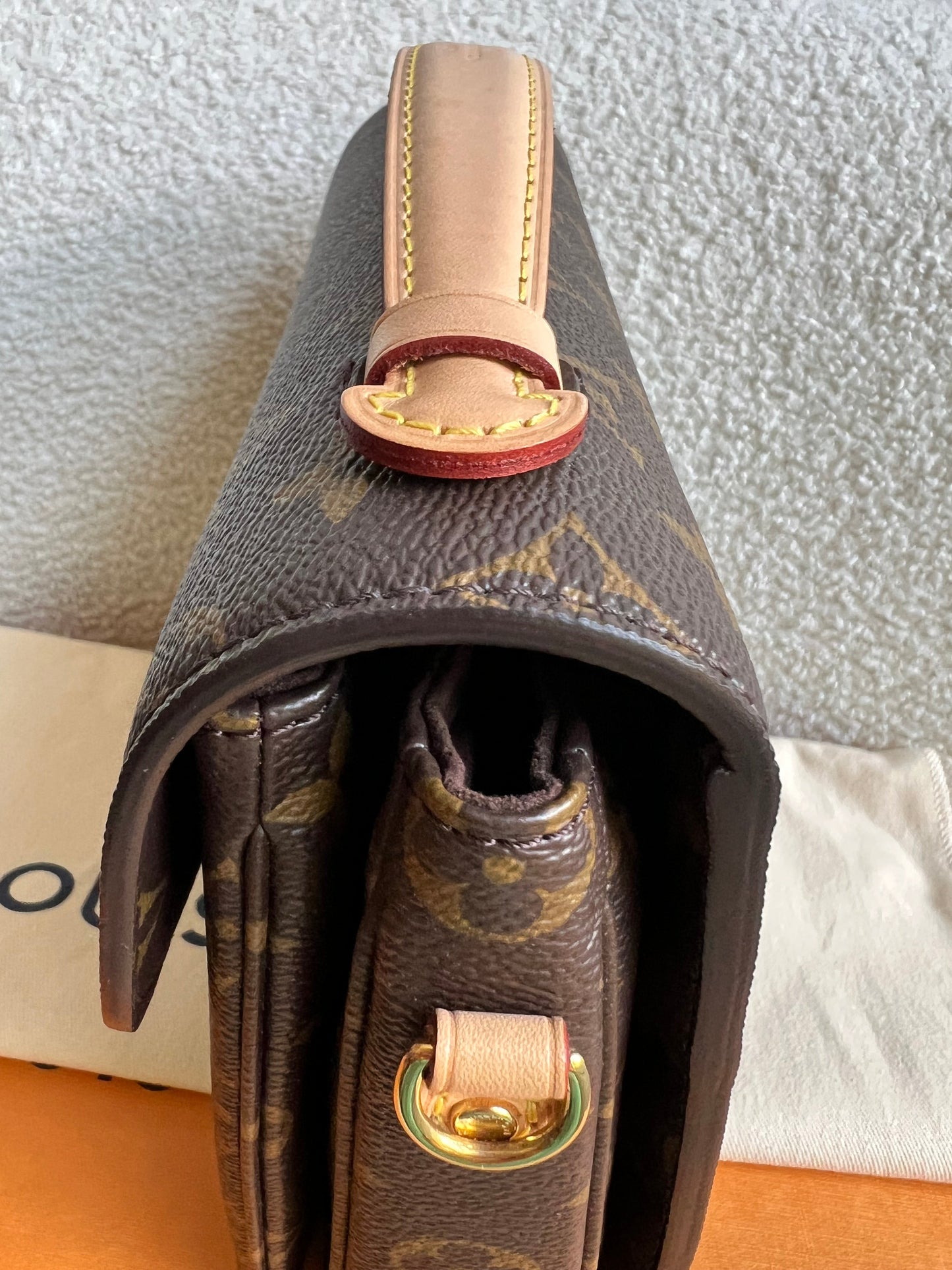 Louis Vuitton Pochette Metis Monogram (RRP £2,060)