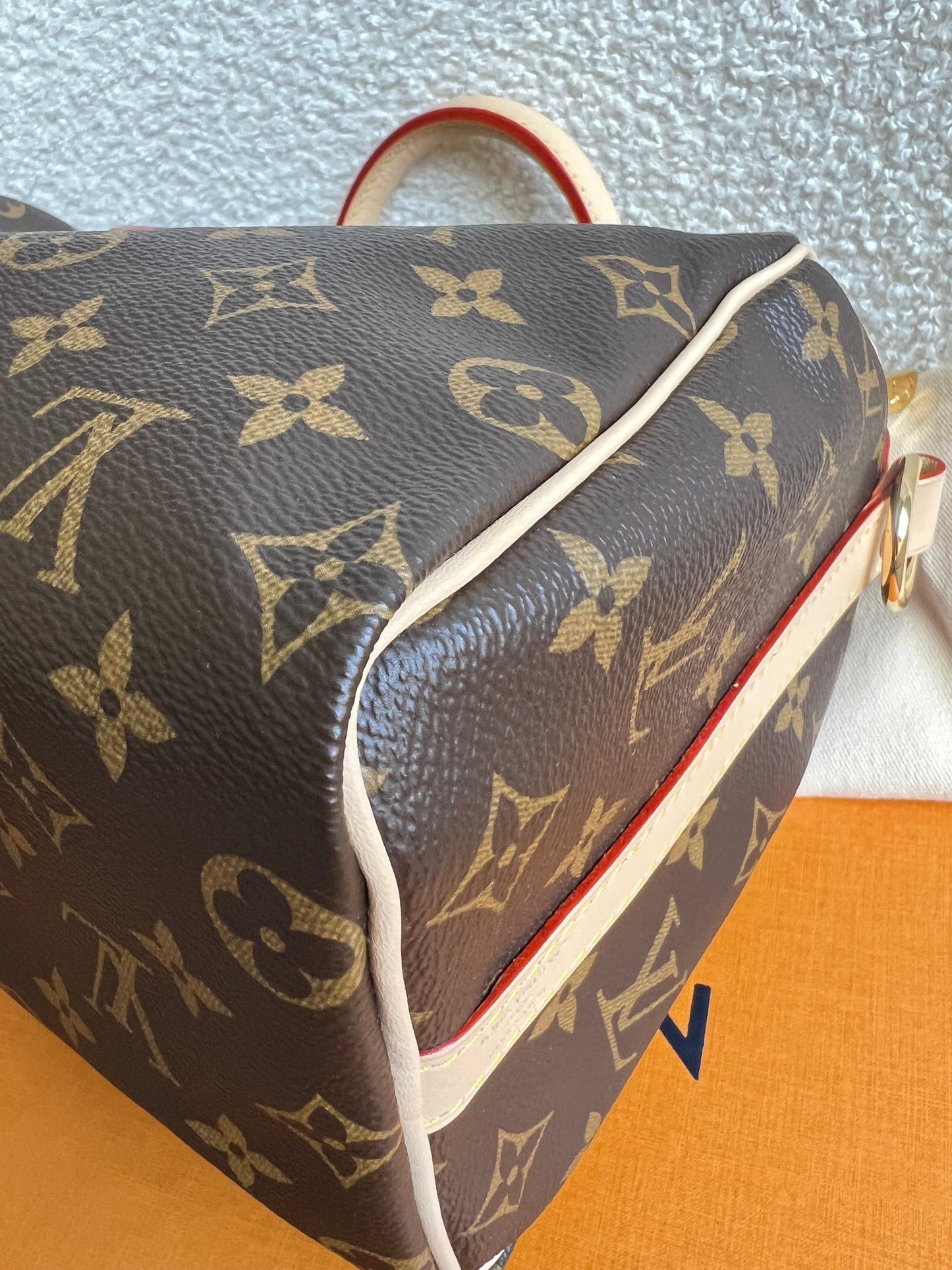 Louis Vuitton Speedy 25 Bandouliere Monogram (RRP £1,470)
