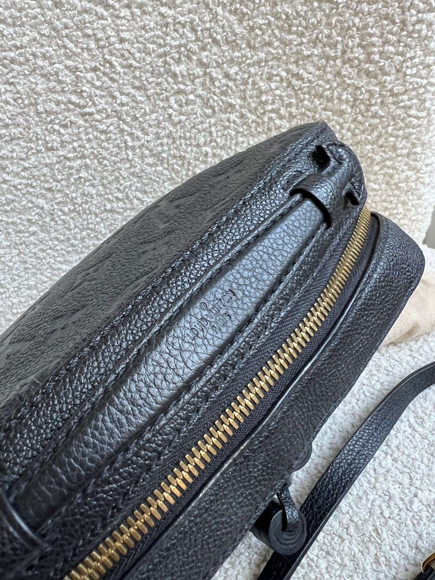 Louis Vuitton Saintonge Black Empreinte