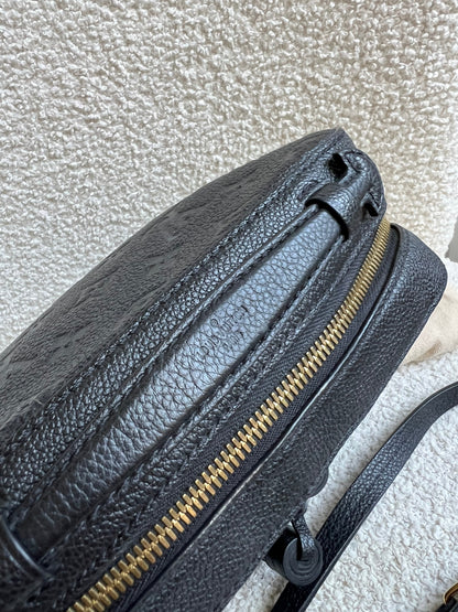 Louis Vuitton Saintonge Black Empreinte