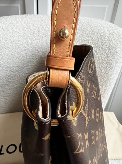 Louis Vuitton Graceful MM Monogram (RRP £1,420)