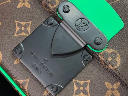 Louis Vuitton S Lock Messenger  Bag