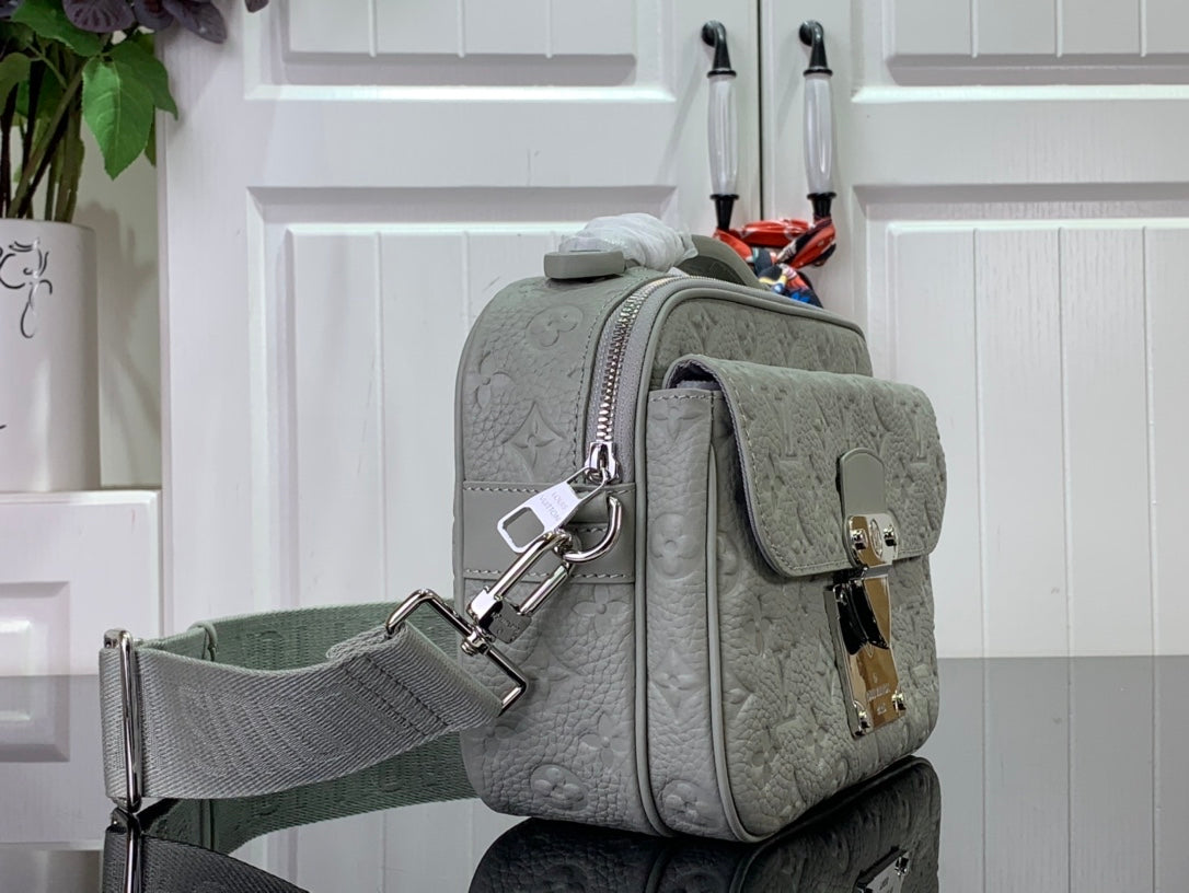 Louis Vuitton S Lock Messenger  Bag