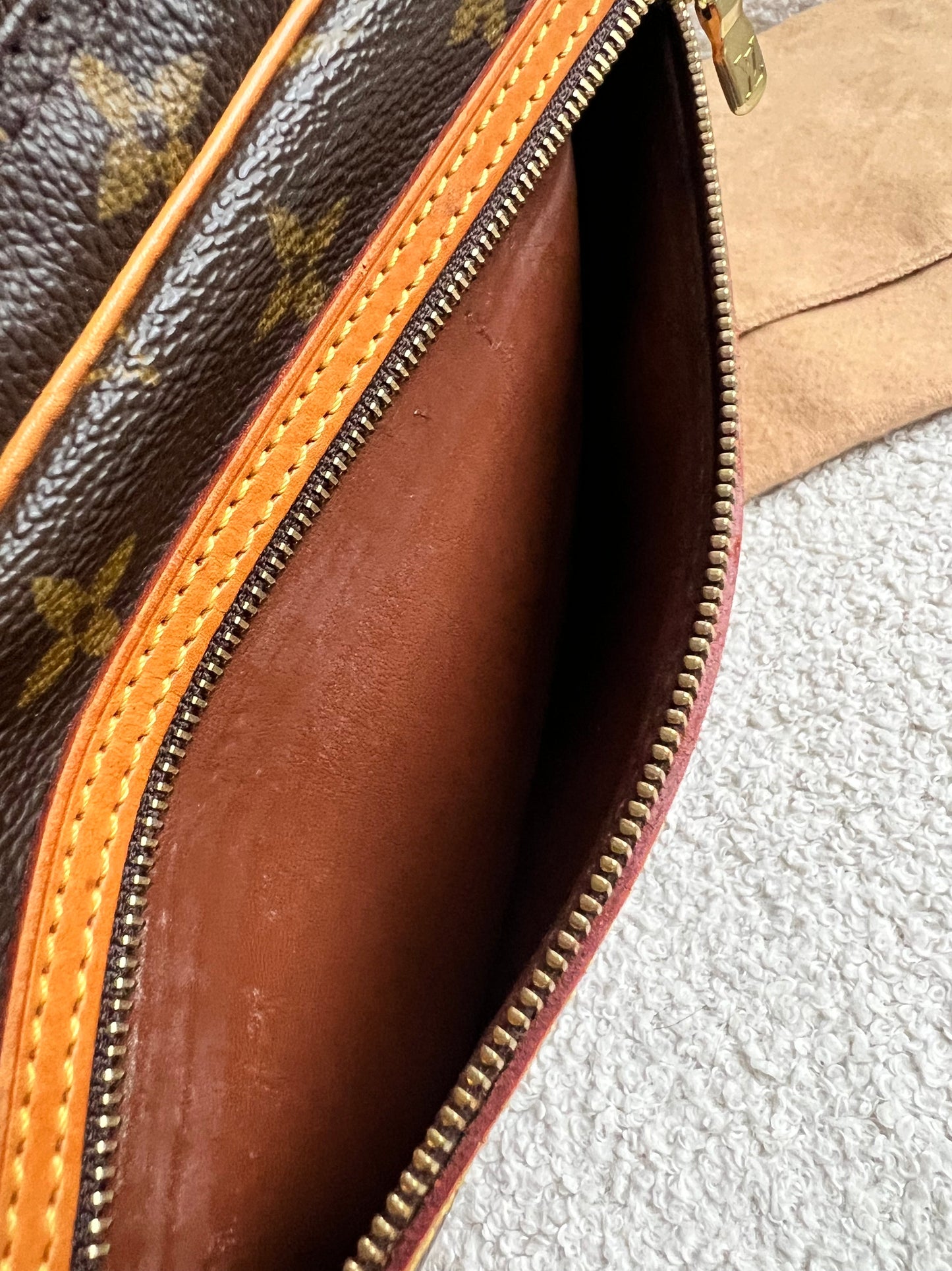 Louis Vuitton Vintage Marly Dragonne Clutch Monogram