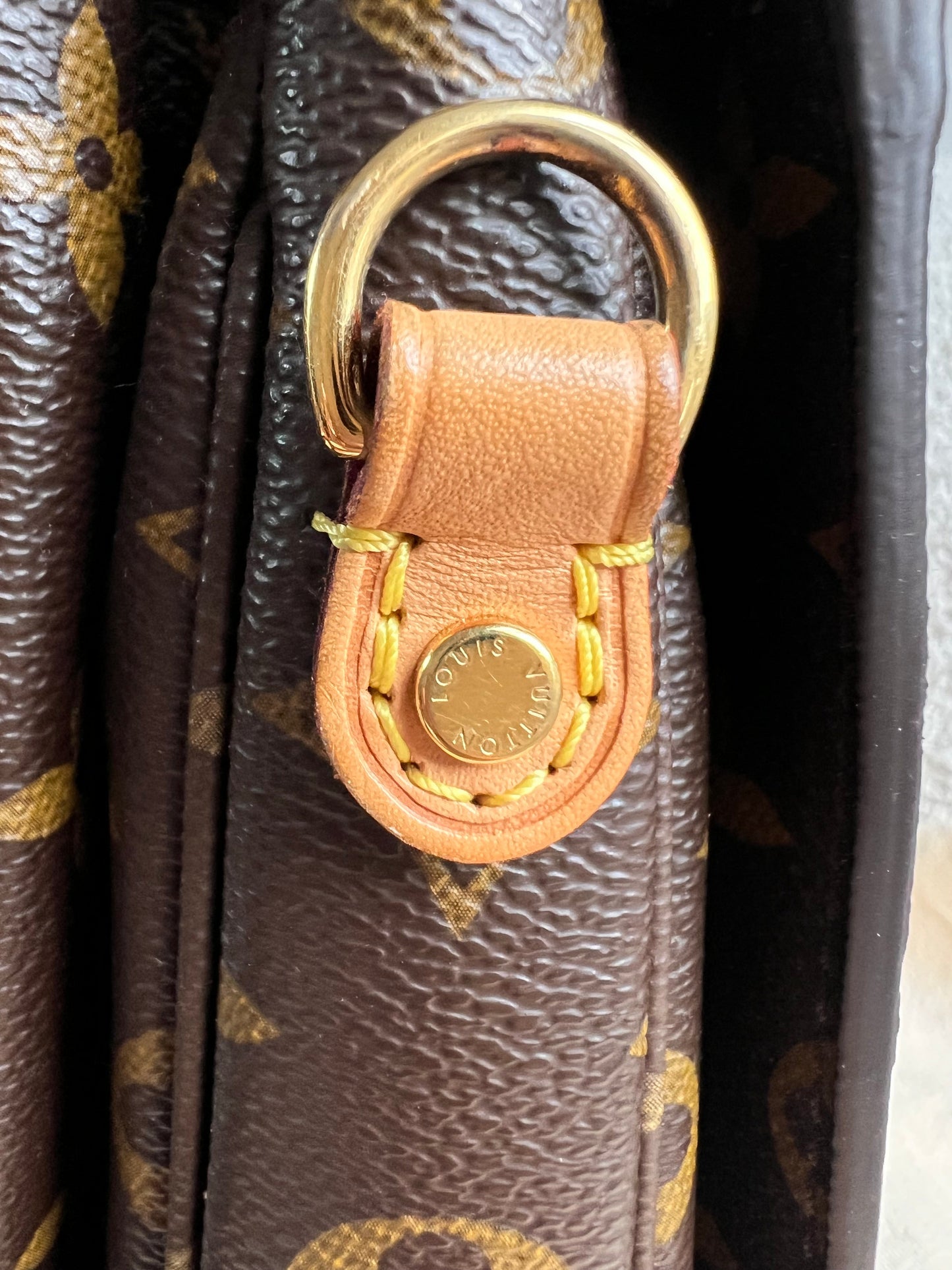 Louis Vuitton Pochette Metis Monogram (RRP £2,020)
