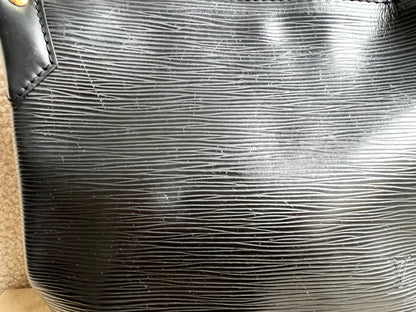 Louis Vuitton Mandara PM in Black Epi