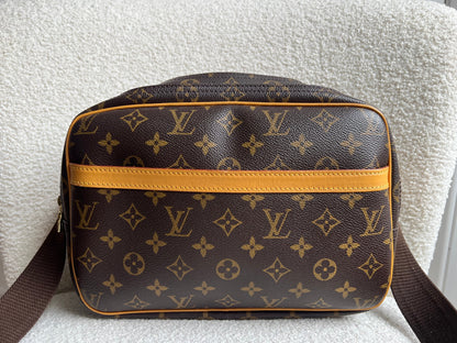 Lous Vuitton Reporter Monogram