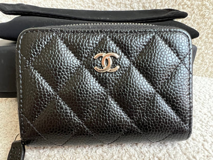 Chanel Black Quilted Caviar Zip Round Purse with Silver Hardware (RRP £550)