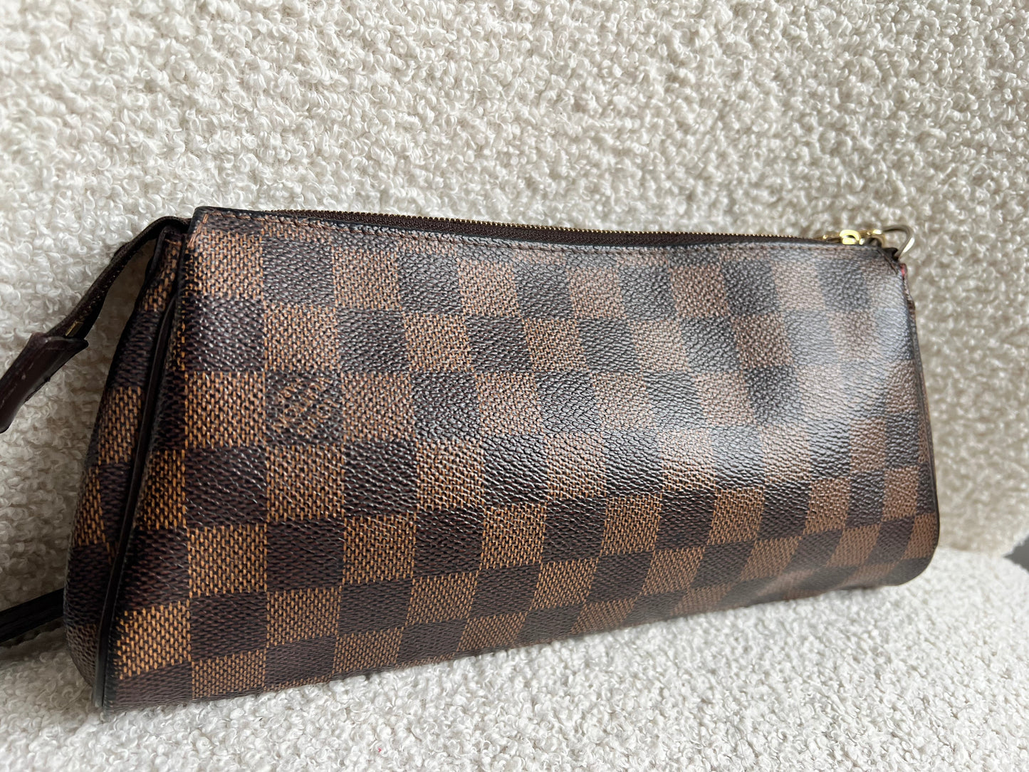 Louis Vuitton Eva Clutch Damier Ebene