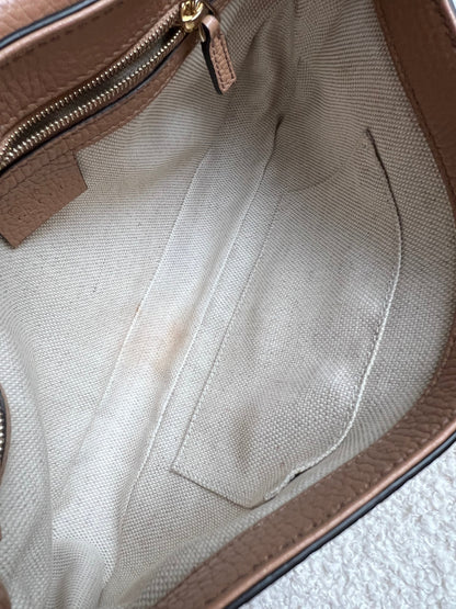 Gucci Beige Soho Chain Crossbody Flap Bag