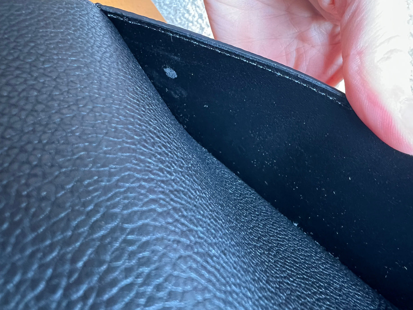 Louis Vuitton Notebook Cover Paul MM in Bicolour Giant Monogram