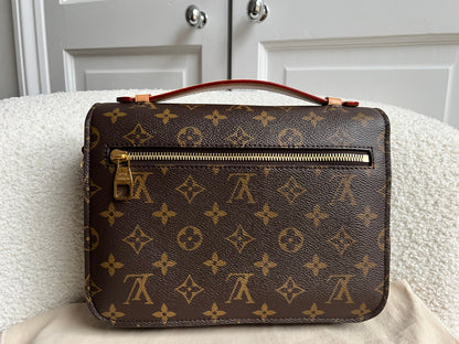 Louis Vuitton Pochette Metis Monogram (RRP £2,020)