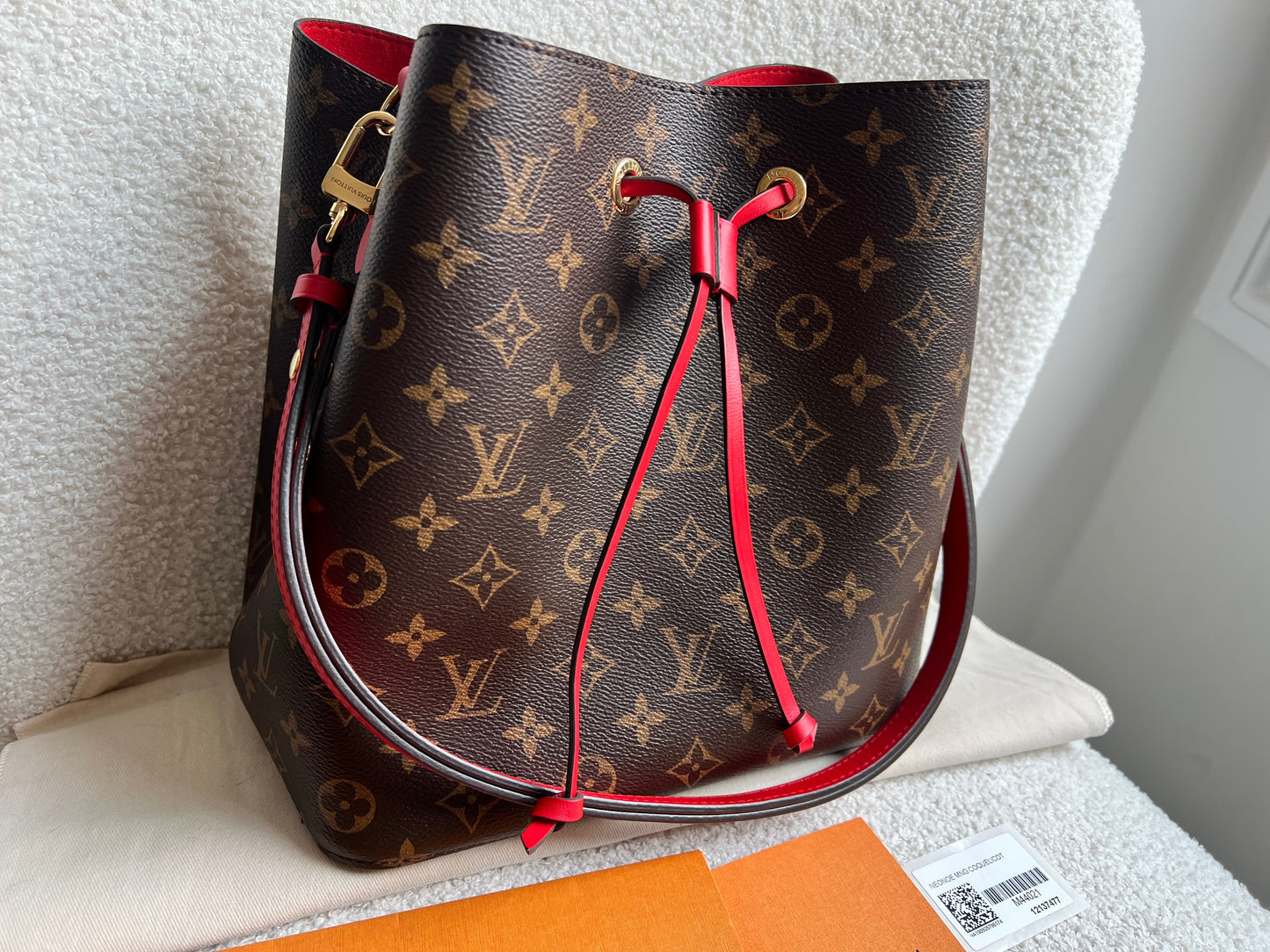 Louis Vuitton Neo Noe Monogram Coquelicot (RRP £1,790)
