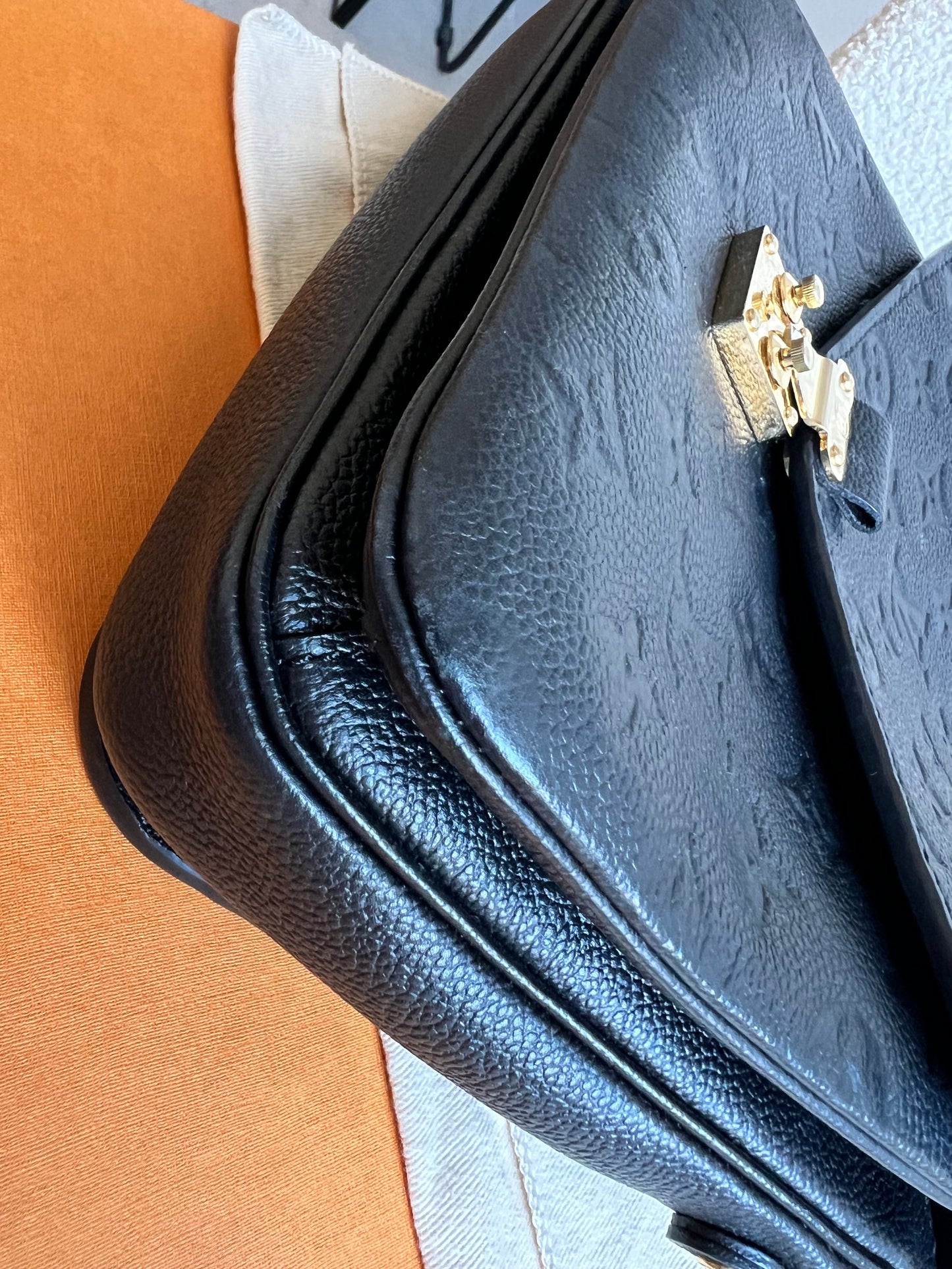 Louis Vuitton Pochette Metis Black Empreinte (RRP £2,200)