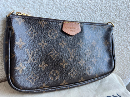 Louis Vuitton Multi Pochette Accessoires Rose Chiaro (RRP £2030)