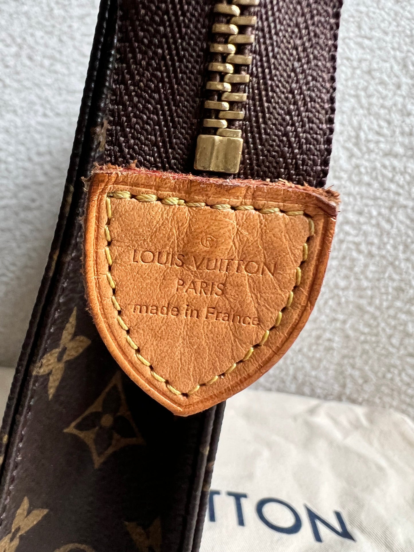 Louis Vuitton Toiletry Pouch 26 Monogram