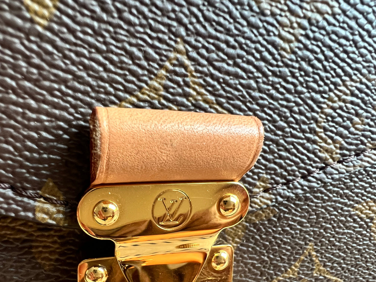 Louis Vuitton Pochette Metis Monogram (RRP £2,020)