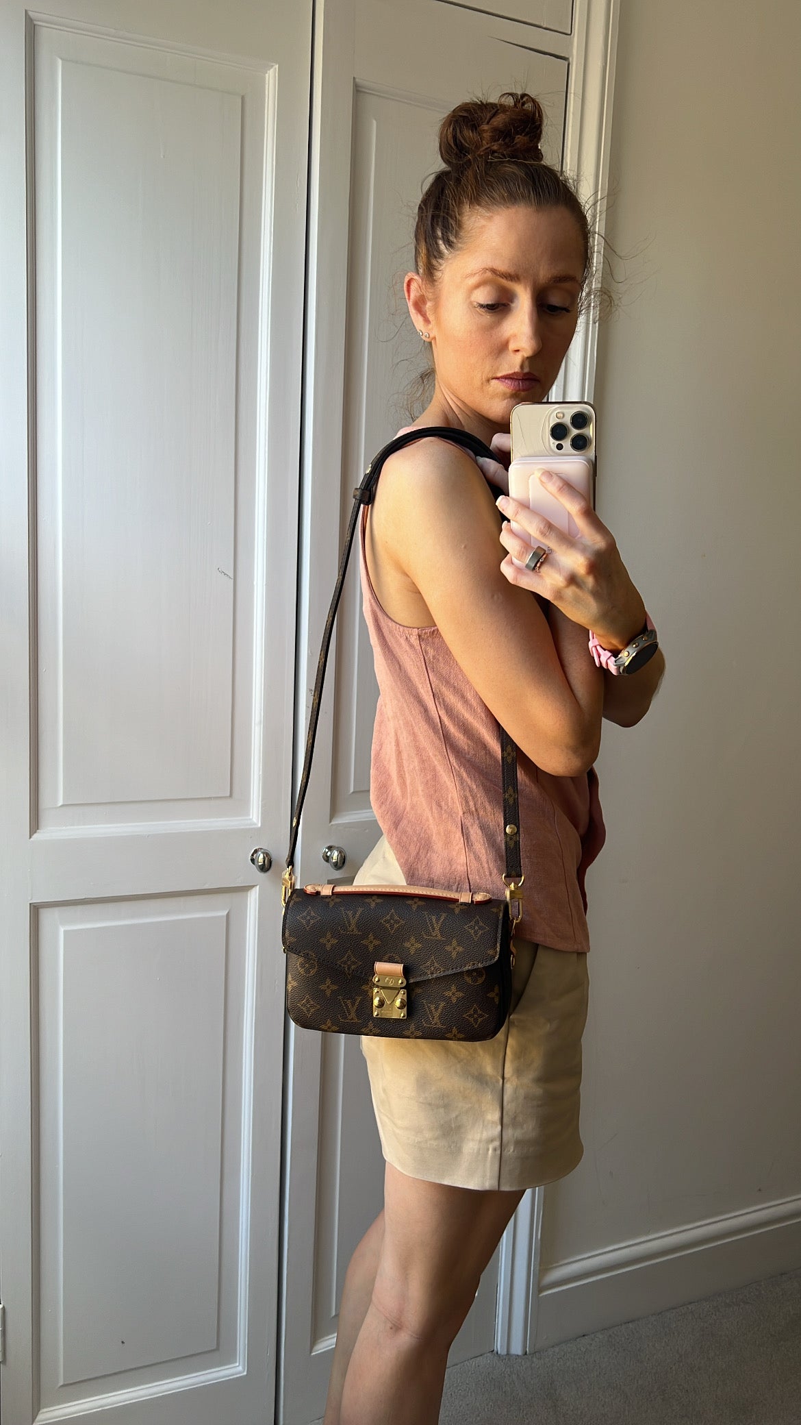Louis Vuitton Pochette Metis East West Monogram (RRP £2,270)