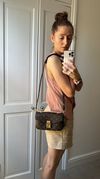 Louis Vuitton Pochette Metis East West Monogram (RRP £2,270)