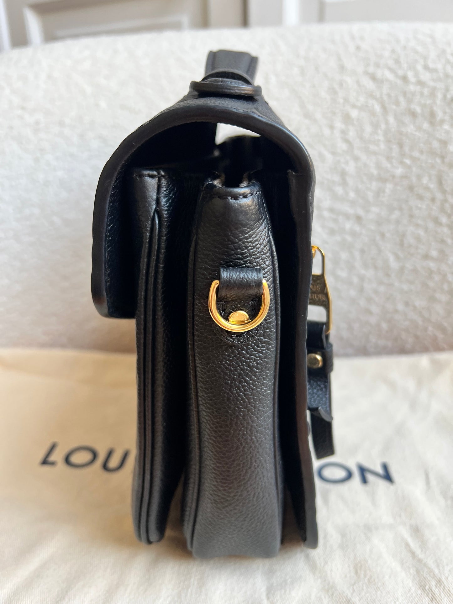 Louis Vuitton Pochette Metis Black Empreinte (RRP £2,200)