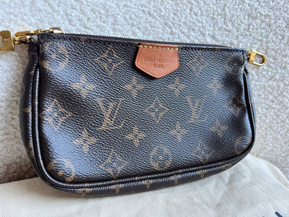 Louis Vuitton Multi Pochette Accessoires Rose Chiaro (RRP £2030)