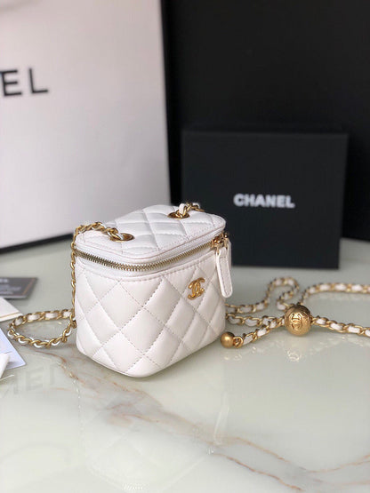 Chanel Luxury Handbag Style 140