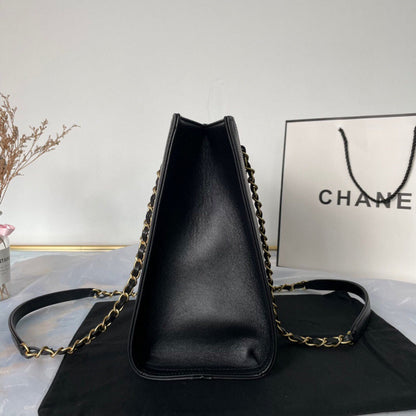 Chanel Luxury Handbag Style 81