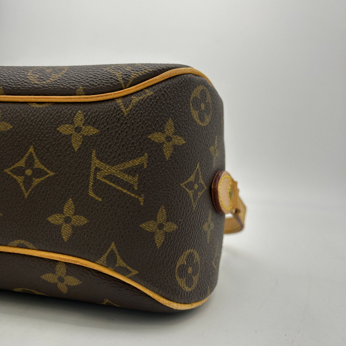 LOUIS VUITTON 2003 Blois Crossbody Bag 2101218429299