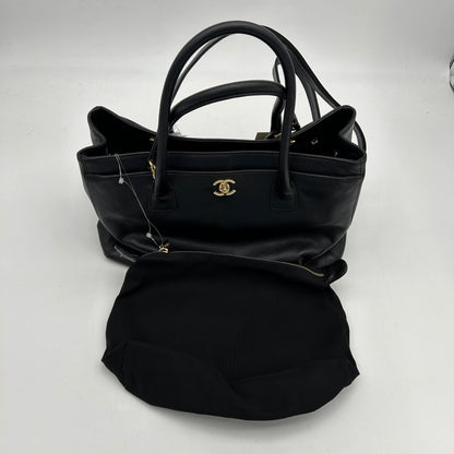 Chanel Black Calfskin Shoulder Bag Large