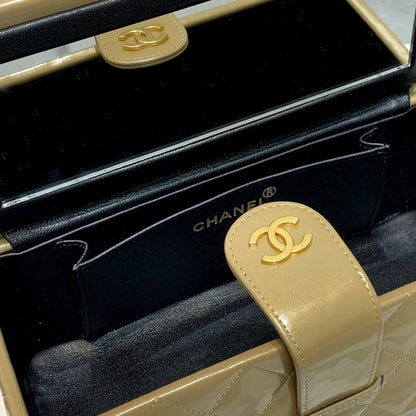 Chanel Luxury Handbag Style 566