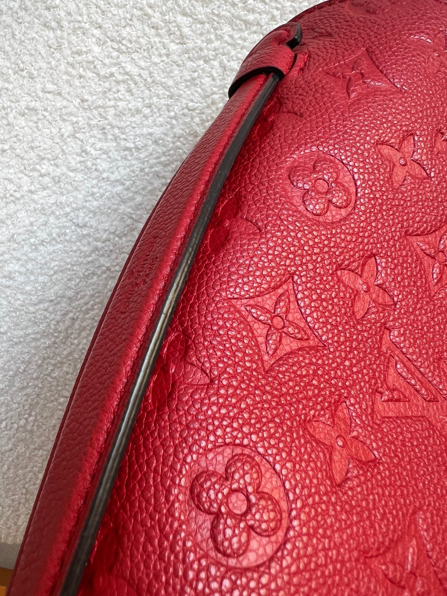 Louis Vuitton Pochette Metis Red Empreinte (RRP £2,130)