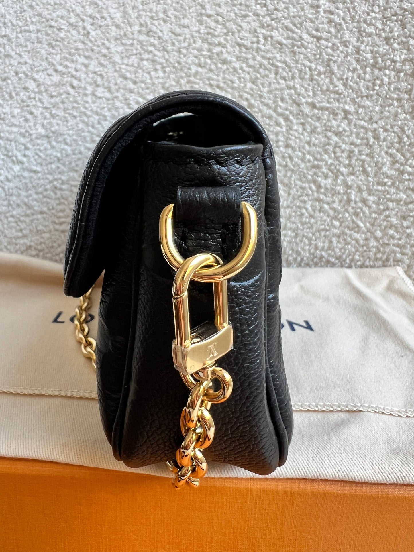Louis Vuitton Ivy Wallet on Chain Bag Black Empreinte (RRP £1,460)