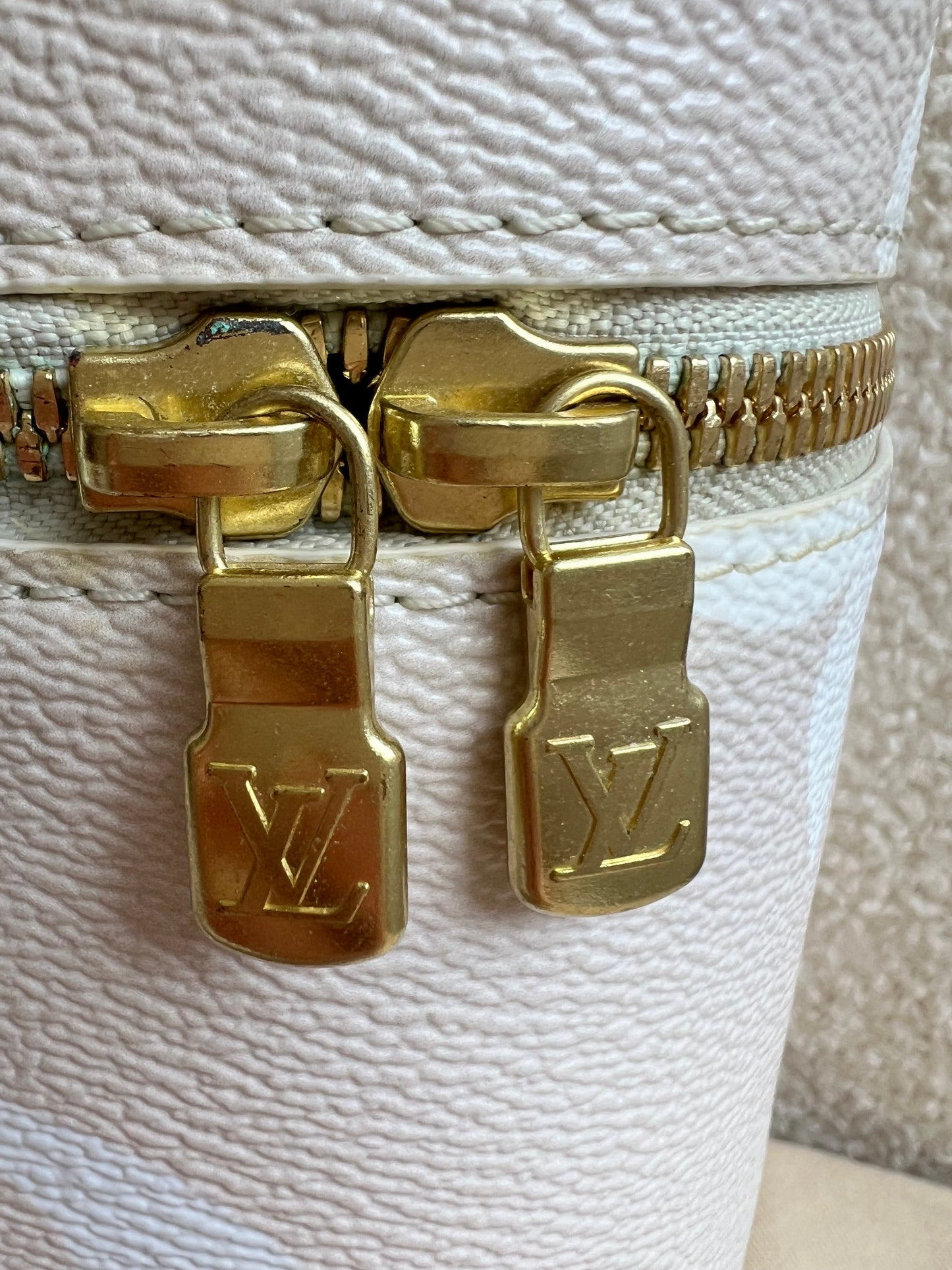 Louis Vuitton By the Pool Nice BB Bag Vanity Case