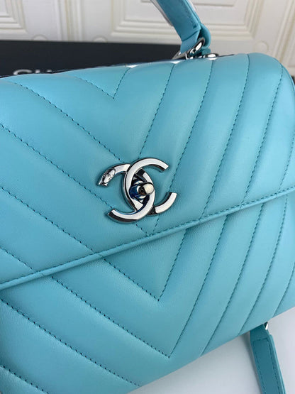 Chanel Luxury Handbag Style 402