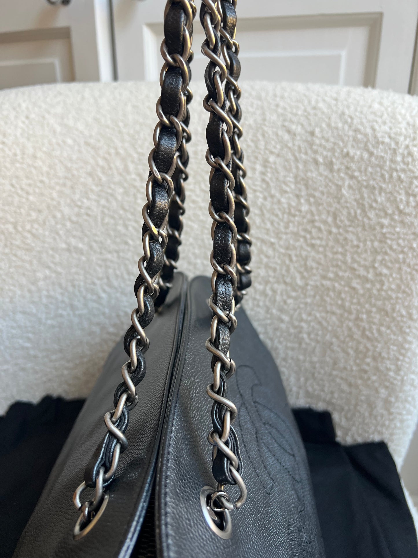 Chanel Vintage Caviar Timeless CC Chain Tote