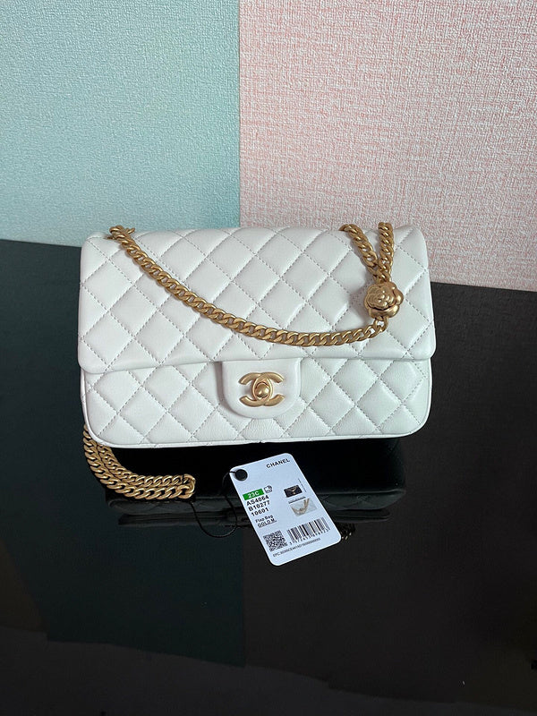 Chanel Luxury Handbag Style 75