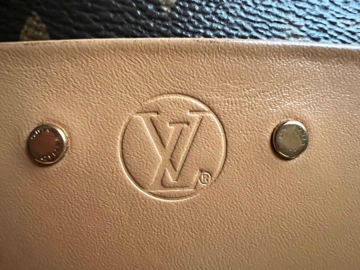 Louis Vuitton Boite Chapeau Souple MM (RRP £2320)