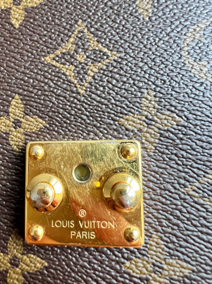 Louis Vuitton Pochette Metis Reverse Monogram (RRP £2,020)