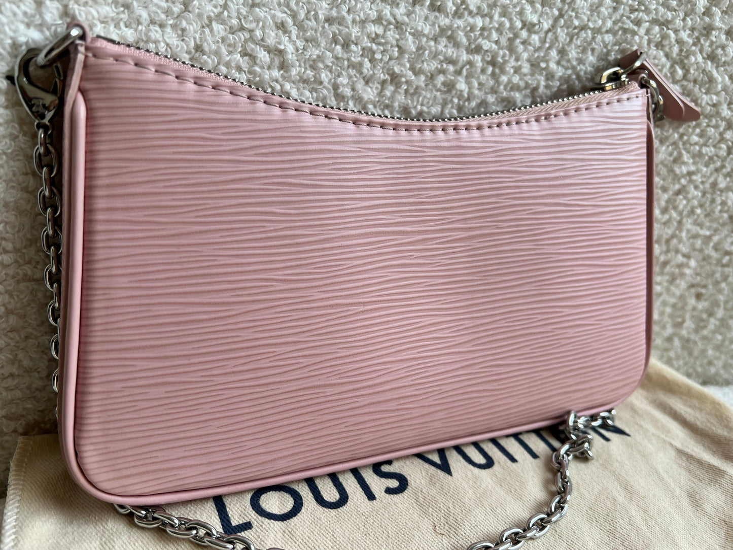 Louis Vuitton Easy Pouch Rose Ballerine Epi (RRP £1320)