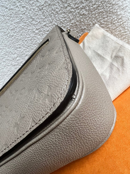 Louis Vuitton Pochette Metis Empreinte (RRP £2,130)