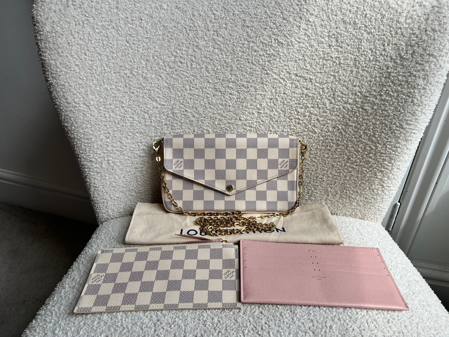 Louis Vuitton Felicie Pochette Damier Azur (RRP £1110)