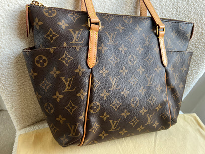 Louis Vuitton Totally PM Monogram